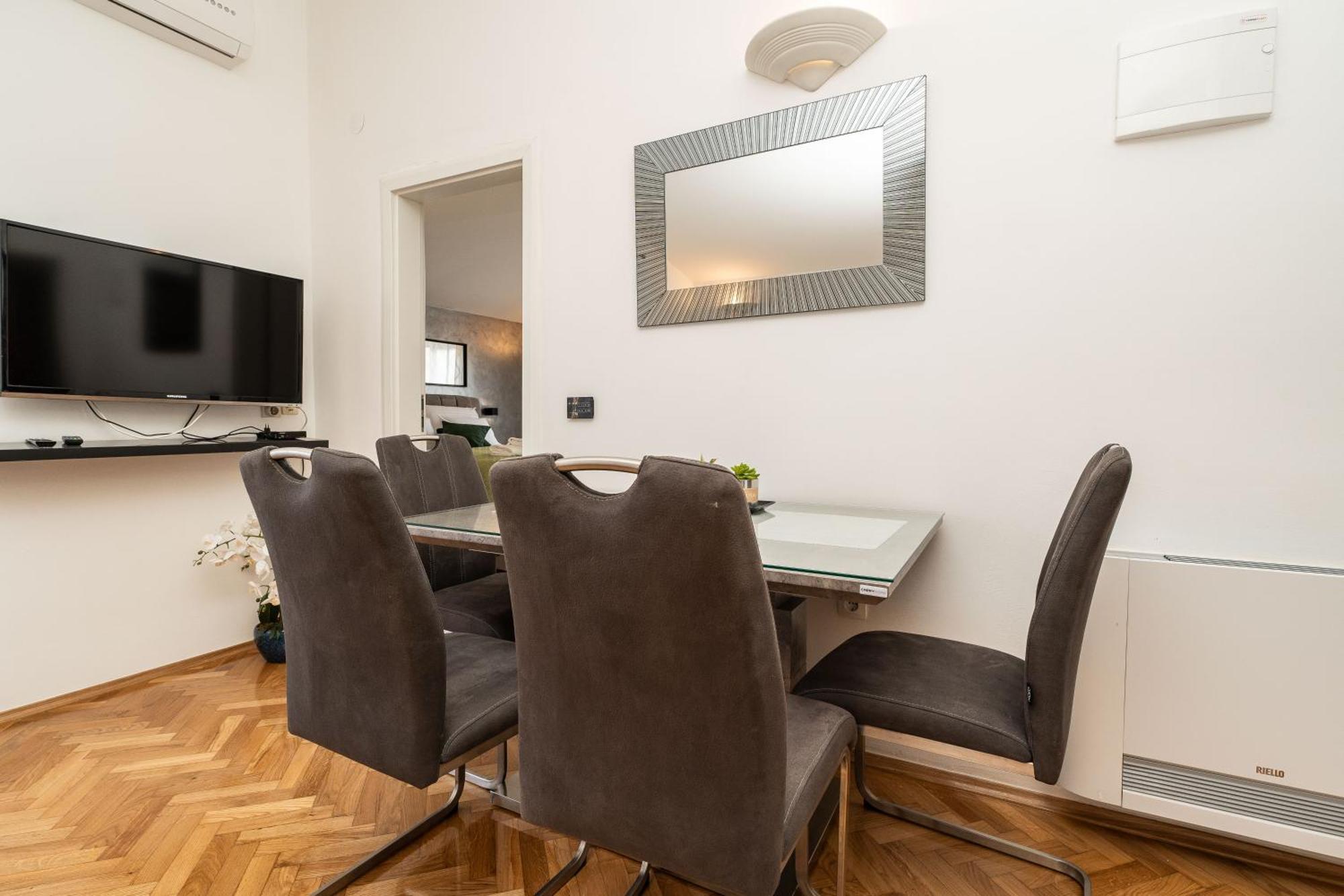Apartments Dalmatia (Adults Only) Privlaka  Exterior foto