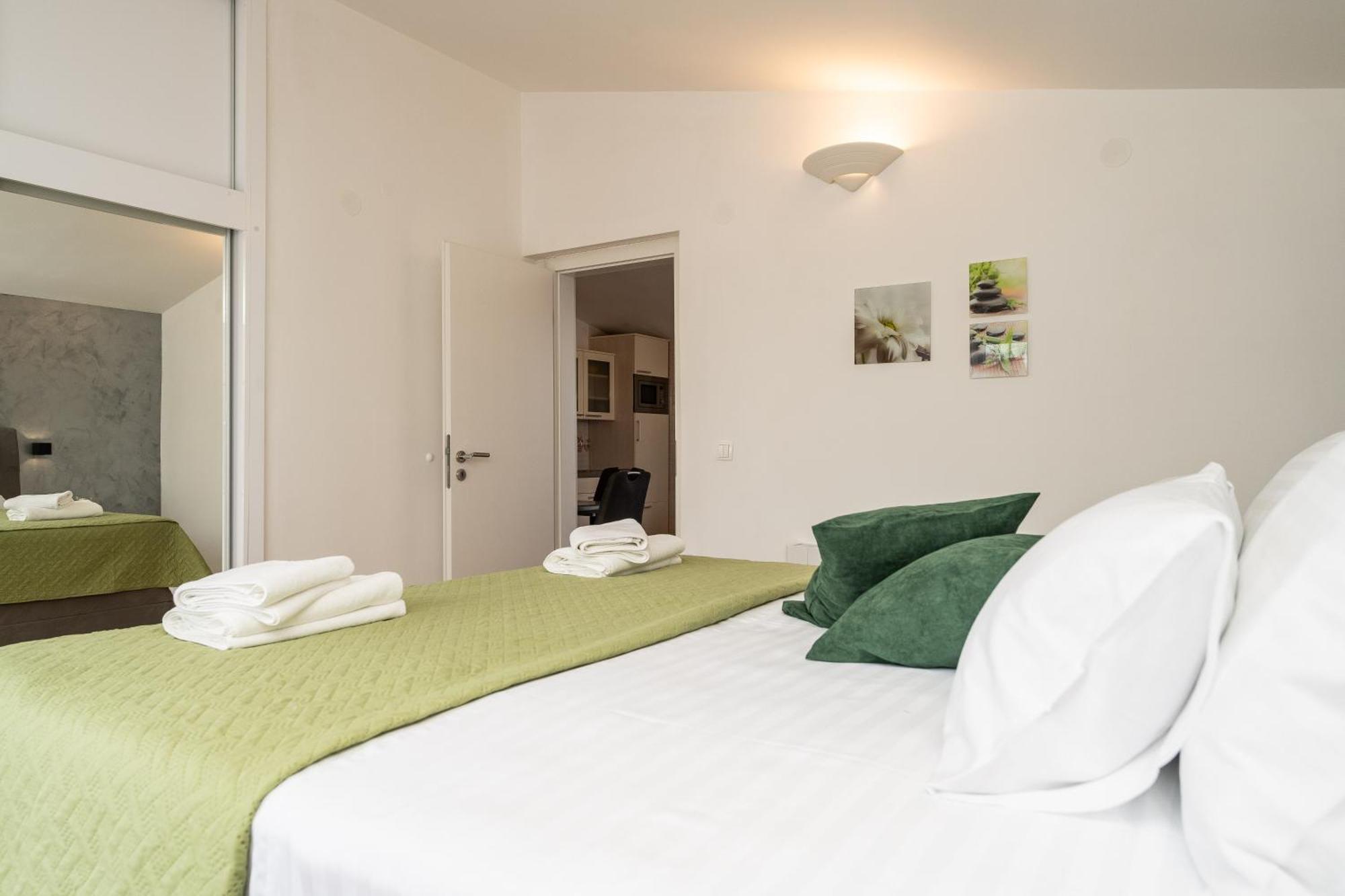 Apartments Dalmatia (Adults Only) Privlaka  Exterior foto